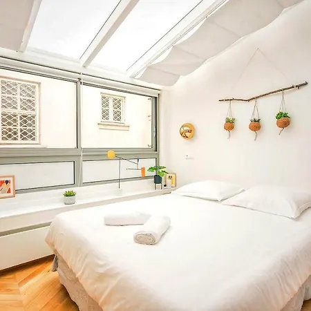 Apartment Amazing Notre Dame Boulevard St-germain - 4 Bedrooms Paris