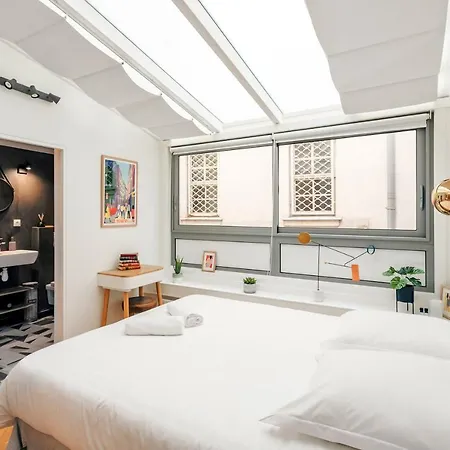 Amazing Notre Dame Boulevard St-germain - 4 Bedrooms Apartment *